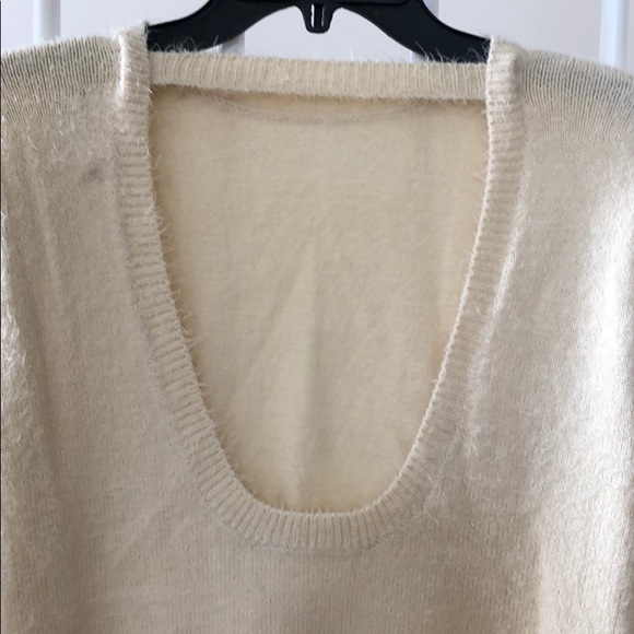 Super soft cream long sleeve sweater tunic. NWT - Picture 4 of 6